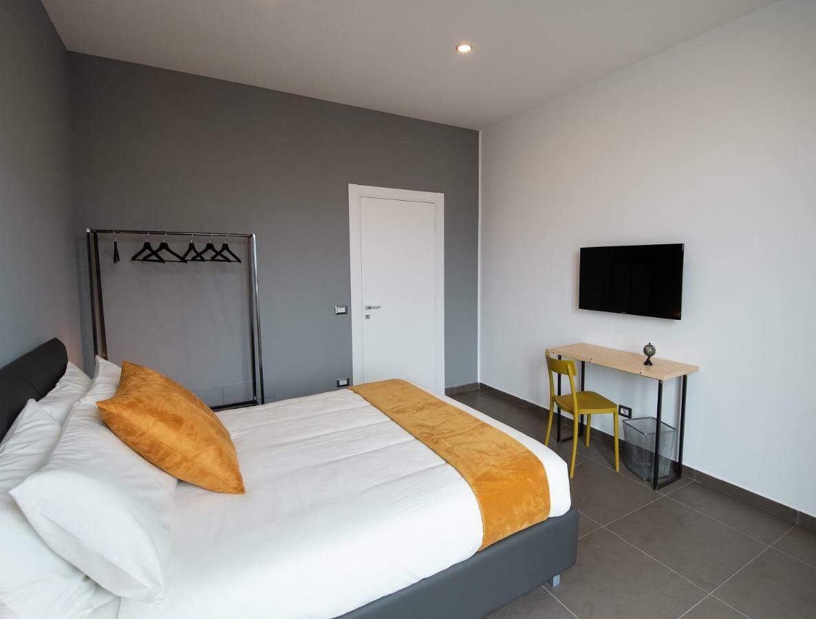 Hotel Gb Vesuvius Napoli Esterno foto