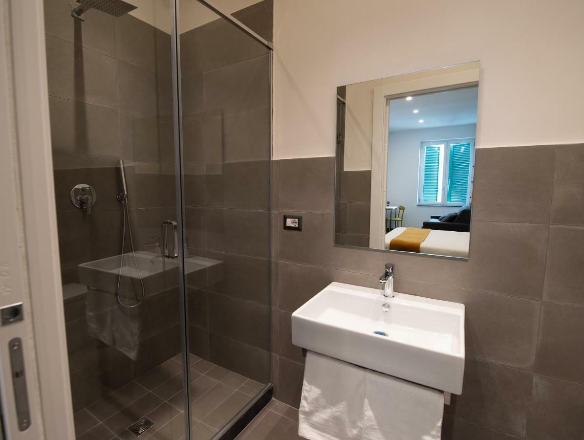 Hotel Gb Vesuvius Napoli Esterno foto