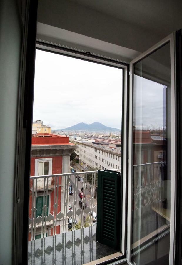 Hotel Gb Vesuvius Napoli Esterno foto